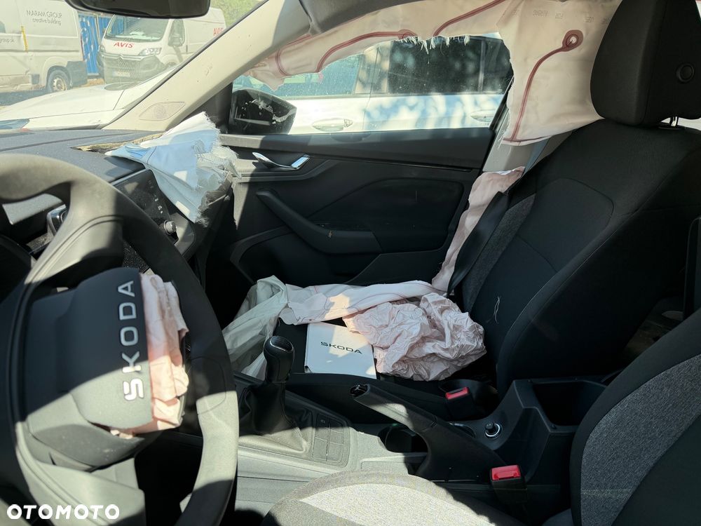 Skoda Kamiq 1.0 TSI Monte Carlo - 15