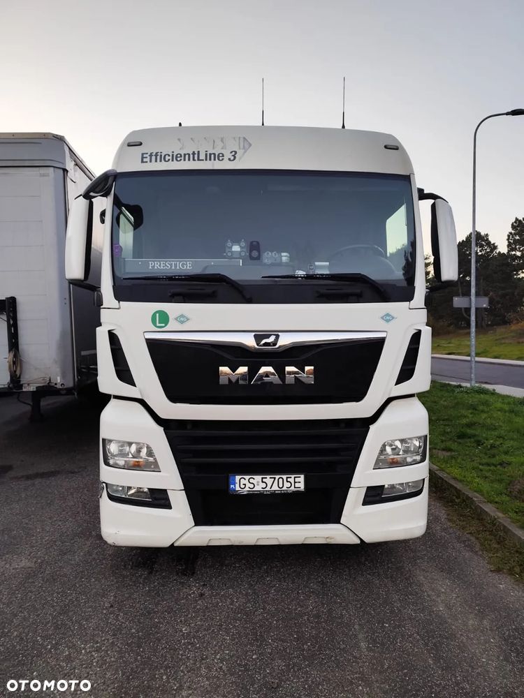 Mercedes-Benz 18460 - 1