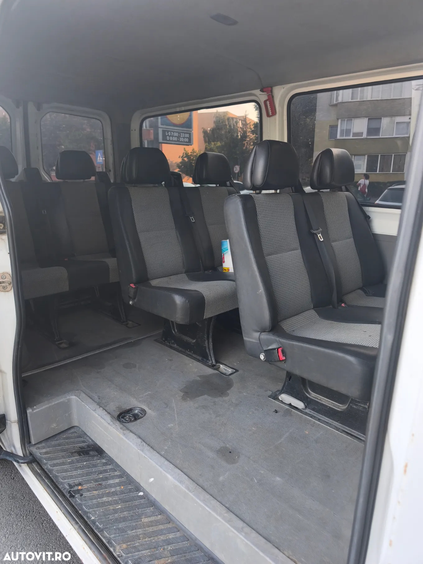Mercedes-Benz Sprinter - 14