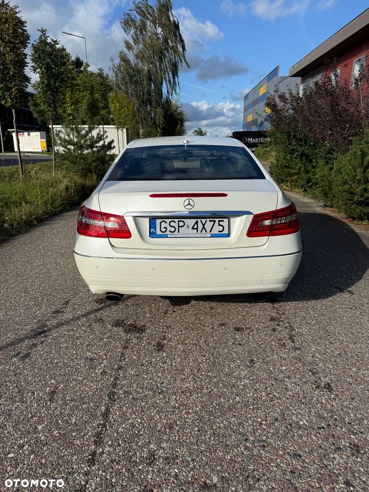 Mercedes-Benz Klasa E 250 CGI BlueEff - 8