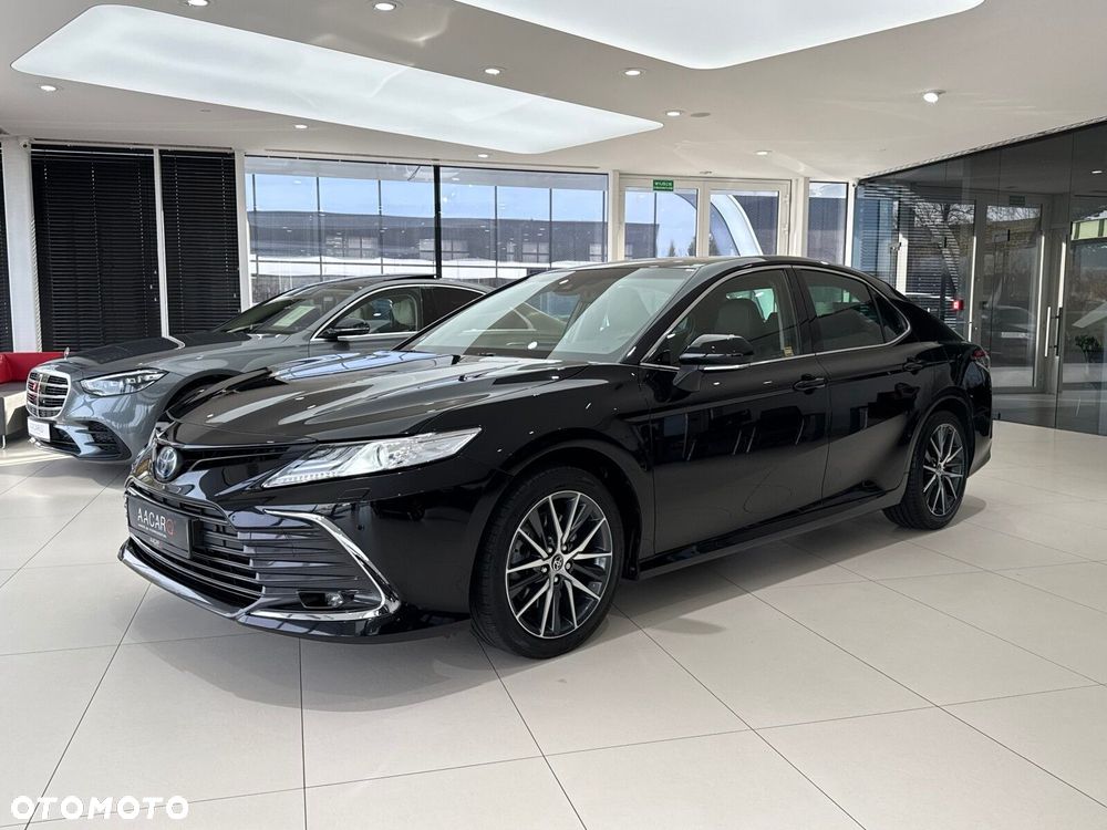 Toyota Camry 2.5 Hybrid Executive CVT - 2