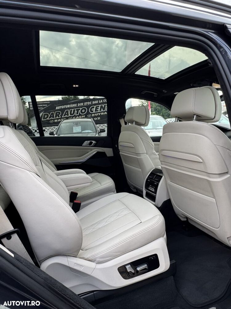 BMW X7 xDrive30d - 13