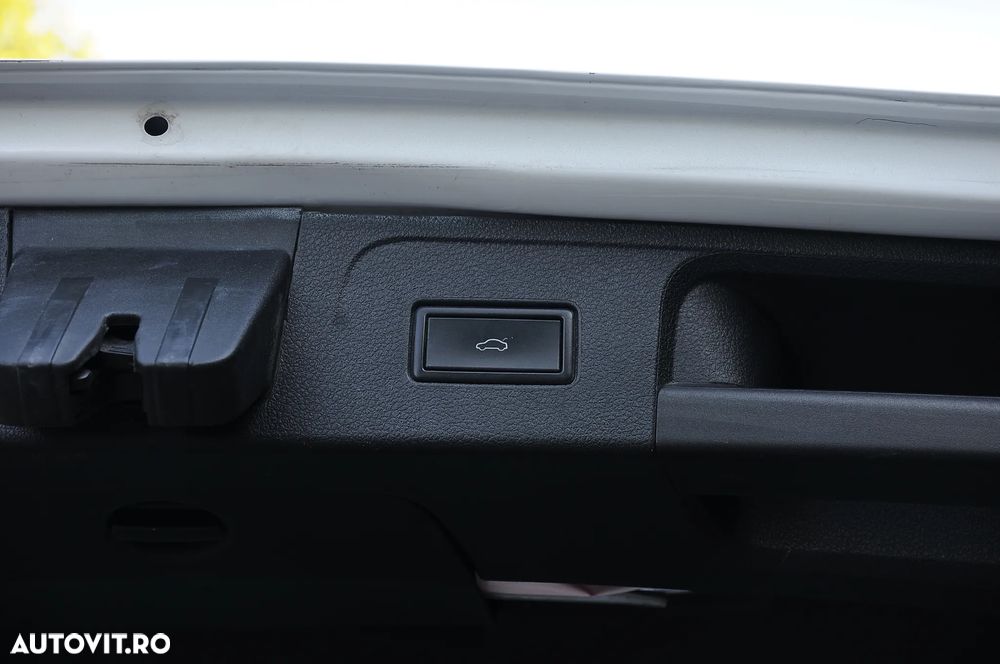 Volkswagen Passat 2.0 TDI DSG 4Motion Highline - 27