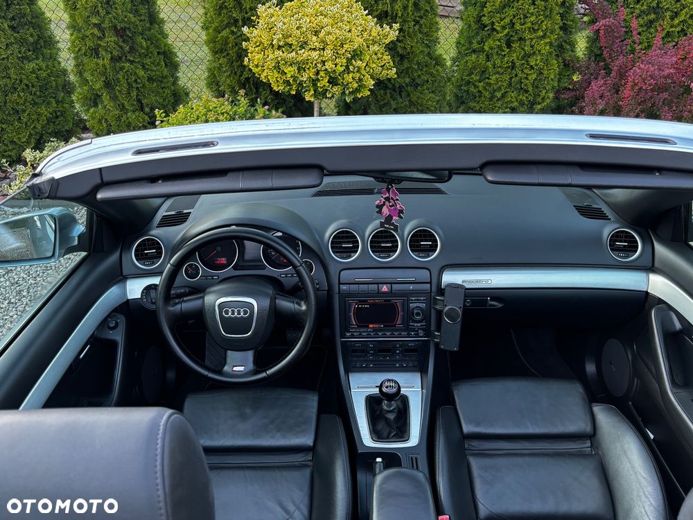 Audi A4 Cabrio - 12