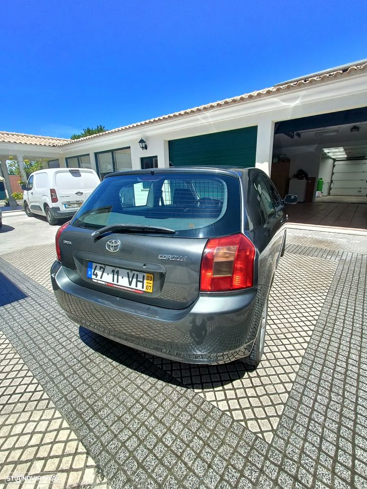Toyota Corolla 2.0 D-4D Sol - 3