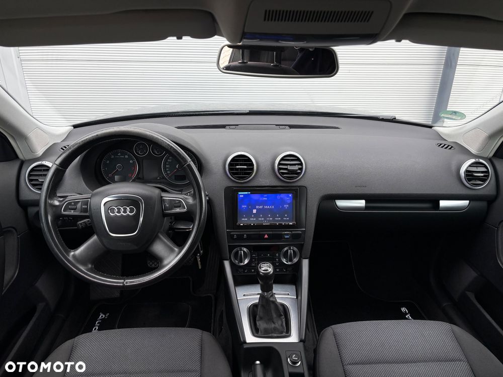 Audi A3 Sportback 1.4 TFSI Ambiente - 23