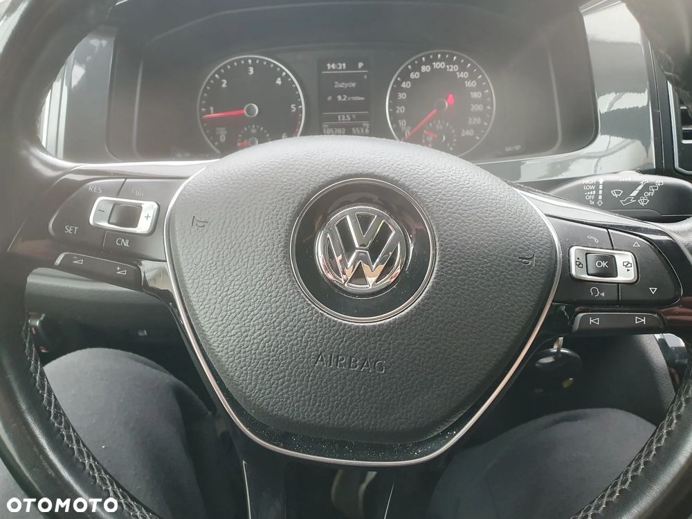 Volkswagen Multivan - 15