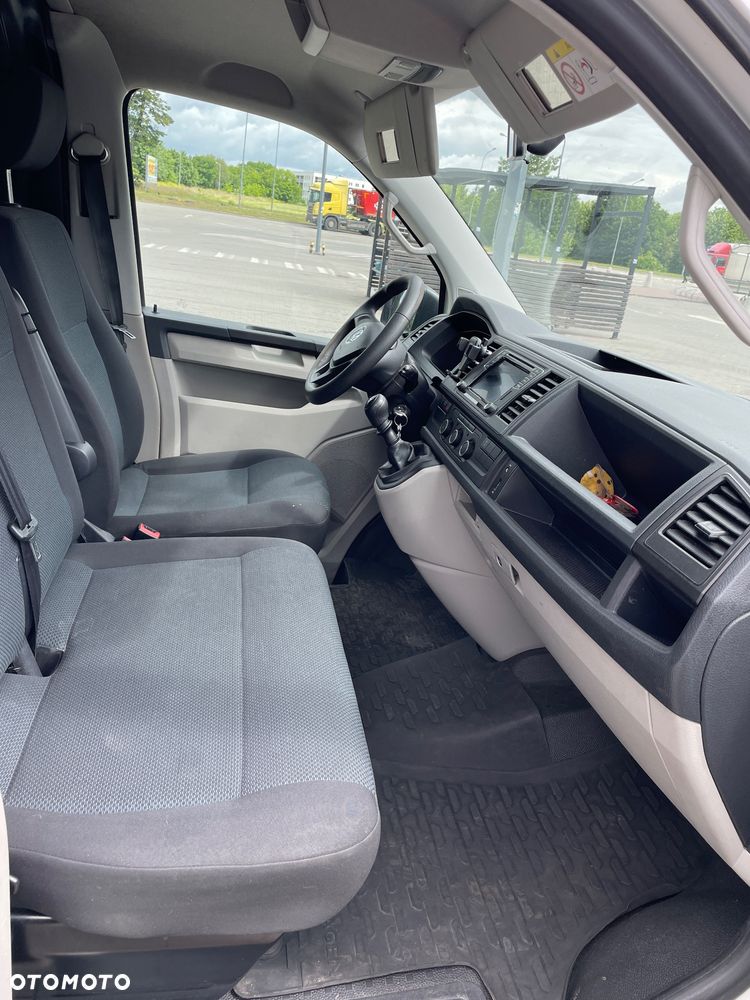 Volkswagen Transporter - 9