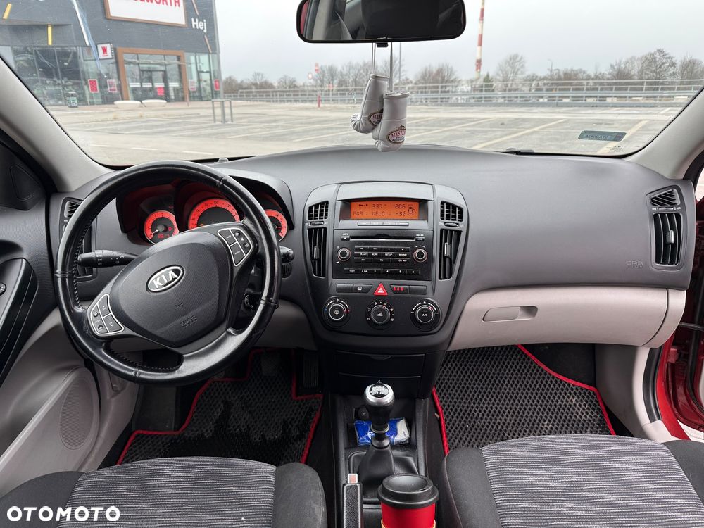 Kia Ceed 1.6 Comfort - 4