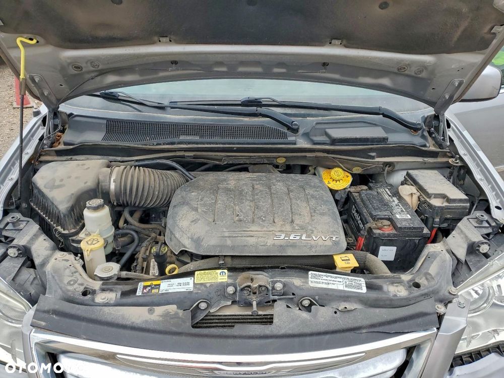 Chrysler Town & Country 3.6 Touring - 9