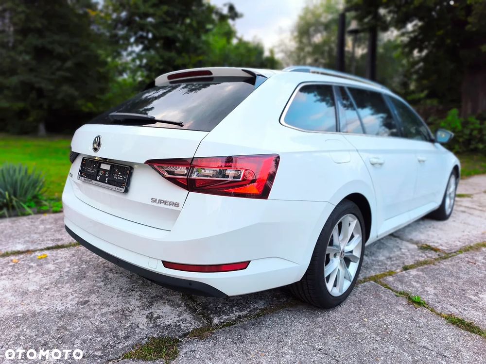 Skoda Superb 2.0 TDI L&K - 3