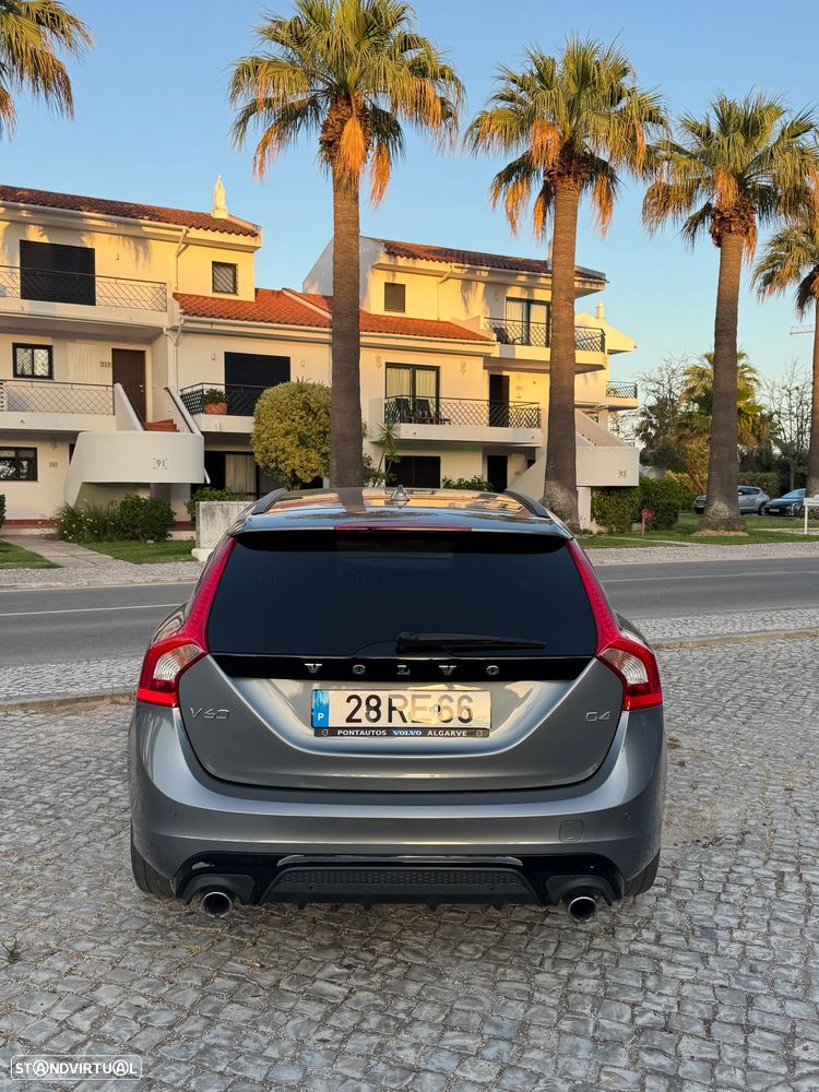 Volvo V60 2.0 D4 R-Design - 3