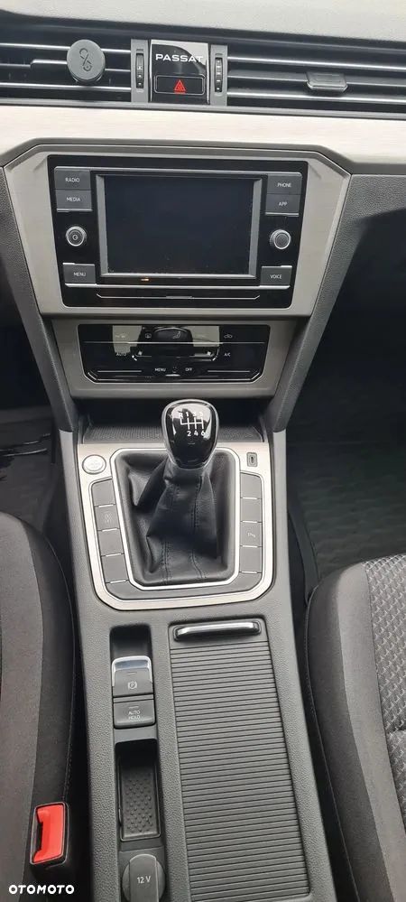 Volkswagen Passat 1.5 TSI EVO Essence - 7