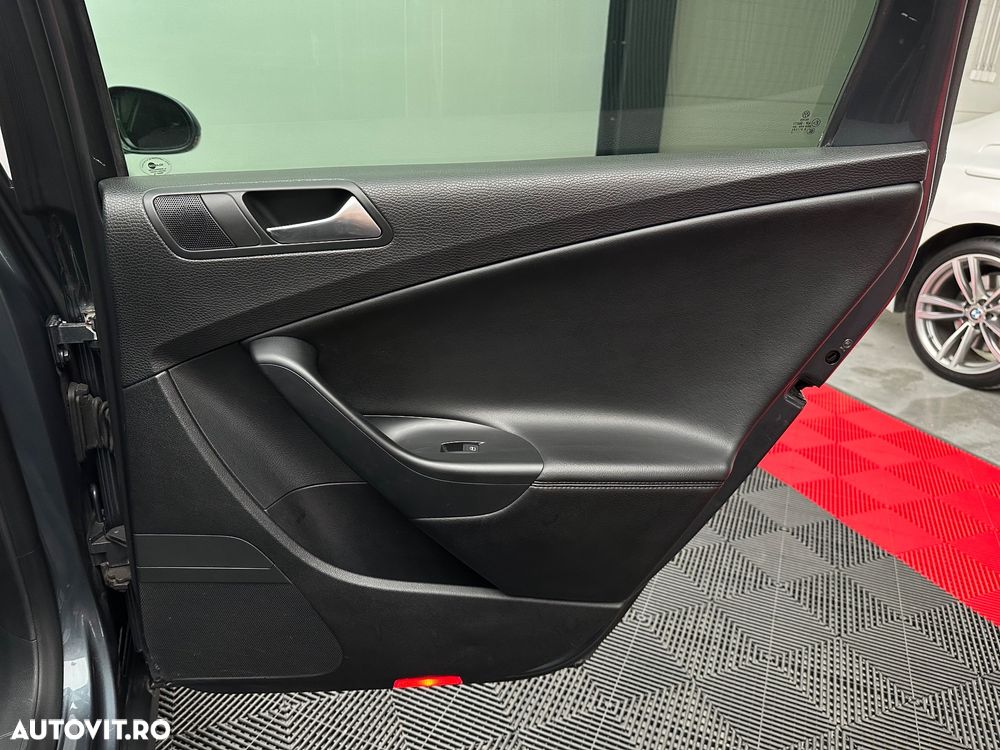 Volkswagen Passat 2.0 TDI Highline - 21