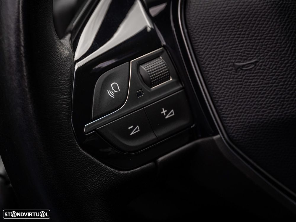 Peugeot 3008 1.5 BlueHDi Allure - 11