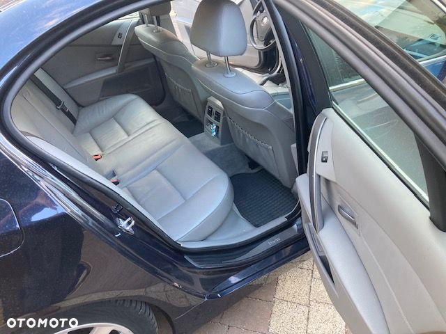 BMW Seria 5 520d - 7