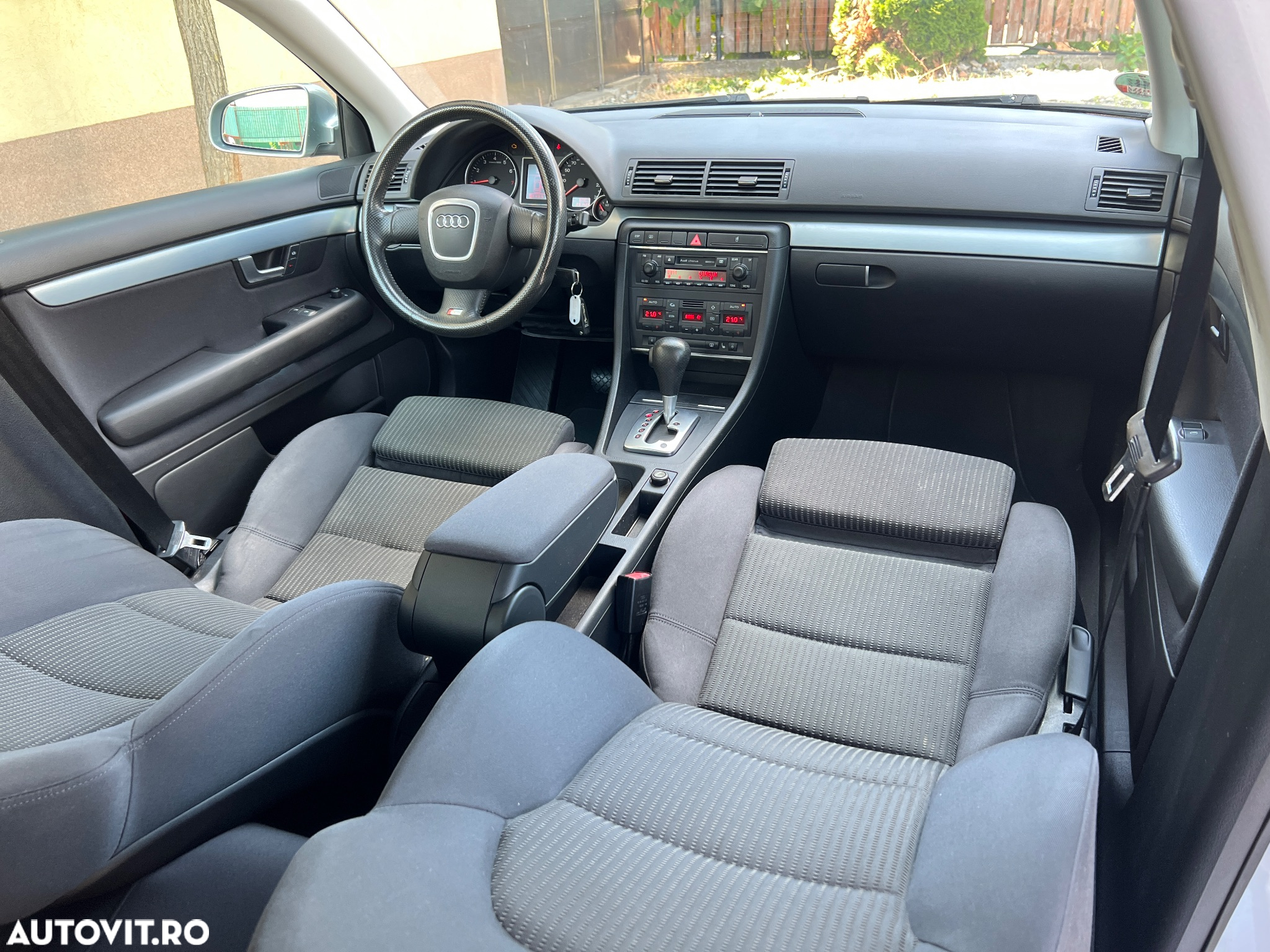 Audi A4 1.8 T Aut - 8