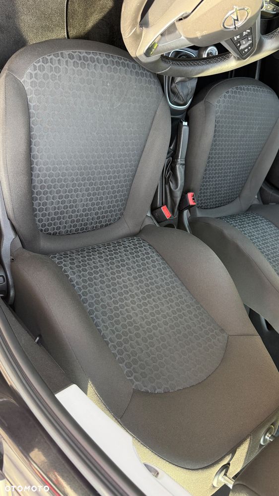Opel Corsa 1.4 Cosmo - 22