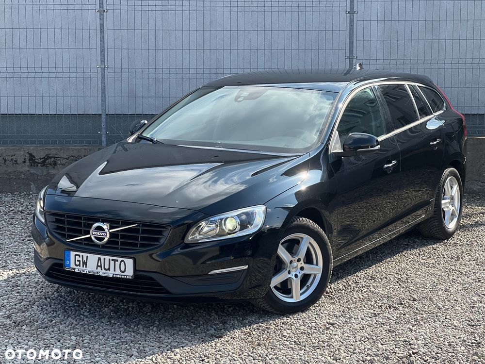 Volvo V60 D4 Momentum - 4