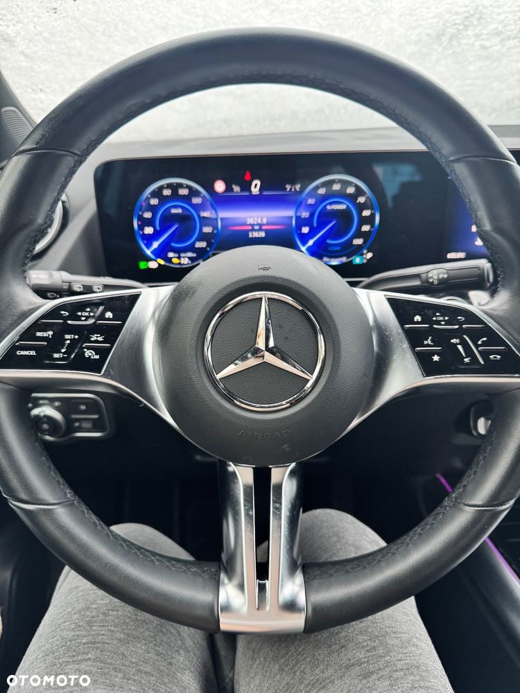 Mercedes-Benz EQA 250+ 70.5kWh Electric Art - 10