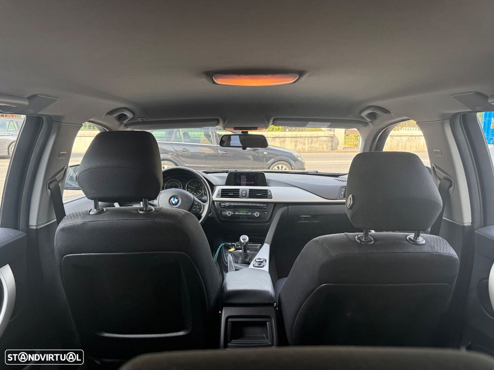 BMW 316 d Touring Sport Line - 12