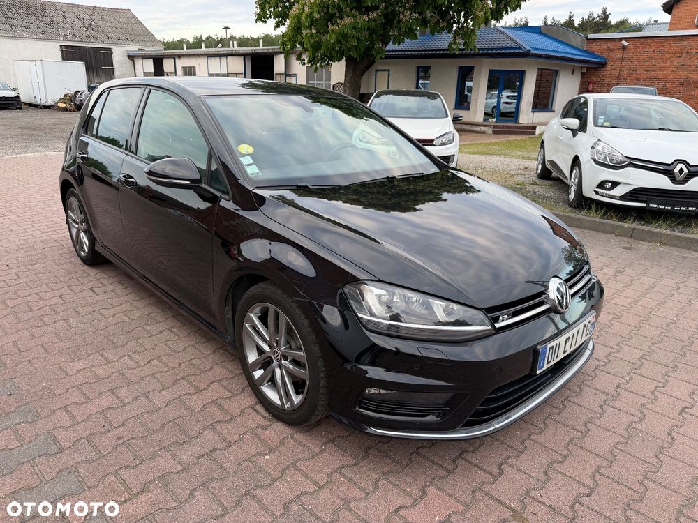 Volkswagen Golf - 2
