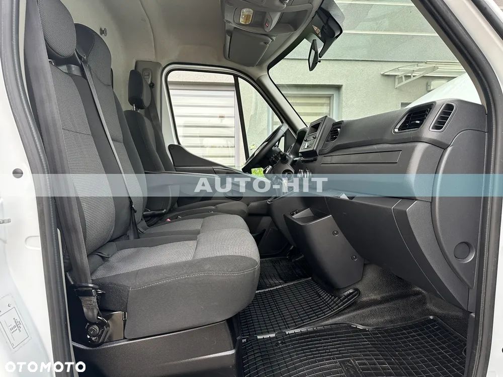 Renault Master - 18