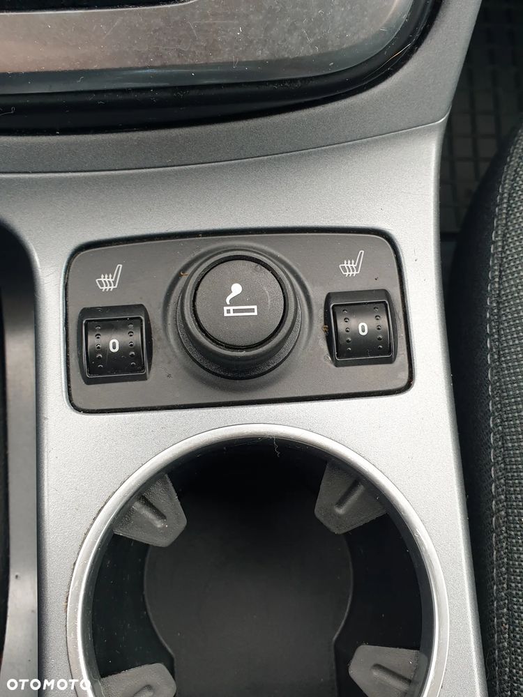 Ford Grand C-MAX - 23