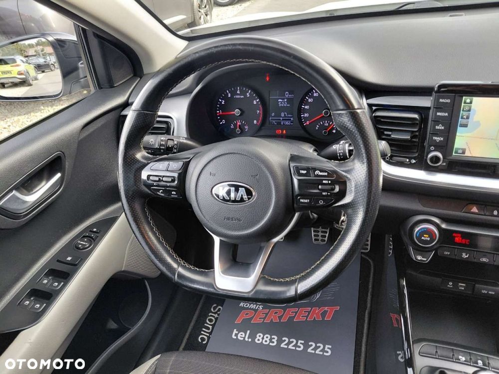 Kia Stonic - 22