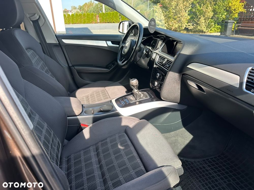 Audi A4 Avant - 10