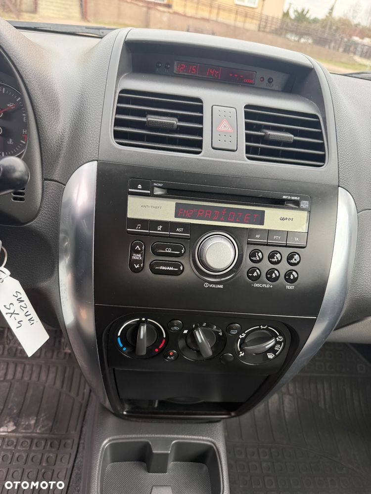 Suzuki SX4 1.6 VVT 4x4 Club - 10