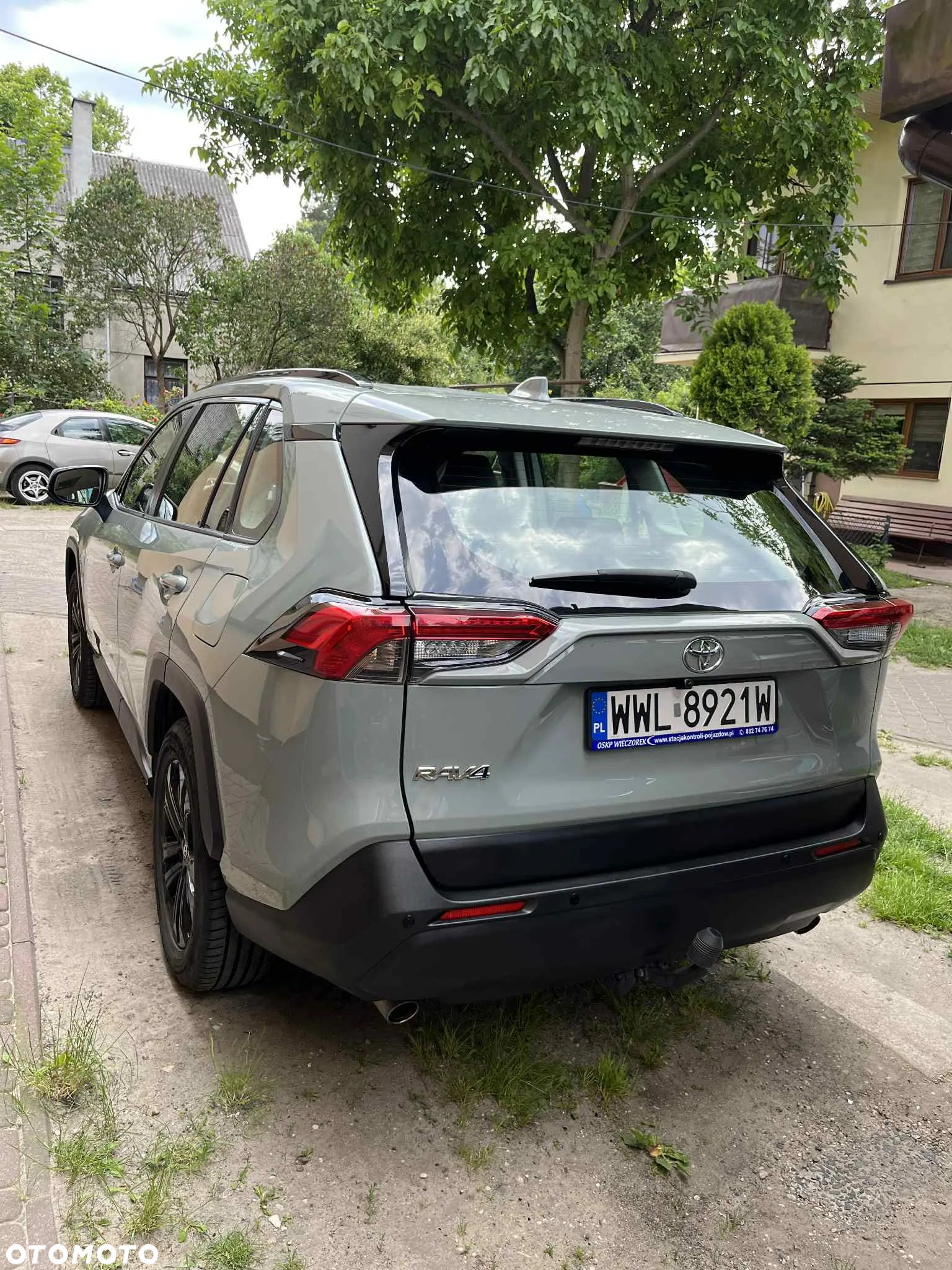 Toyota RAV4 - 8