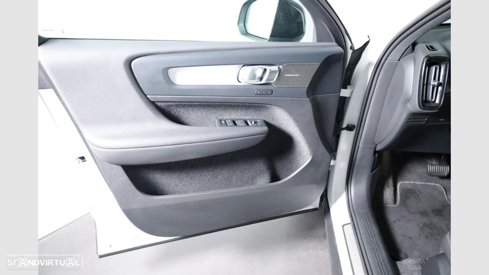 Volvo XC 40 - 19