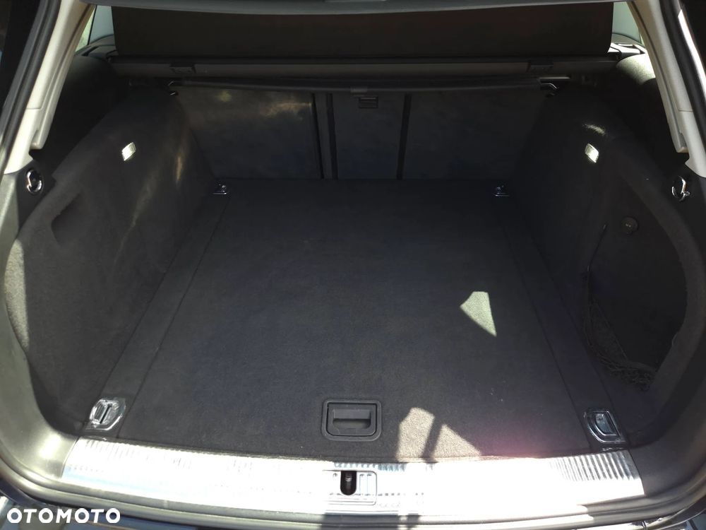 Audi A4 Avant 2.0 TDI DPF quattro S tronic S line Sportpaket - 38