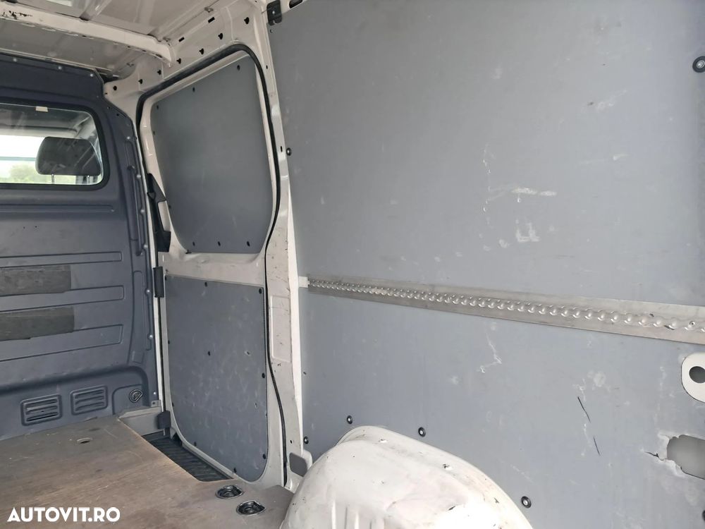 Volkswagen crafter furgon 2.0 tdi 136cp manual - 7