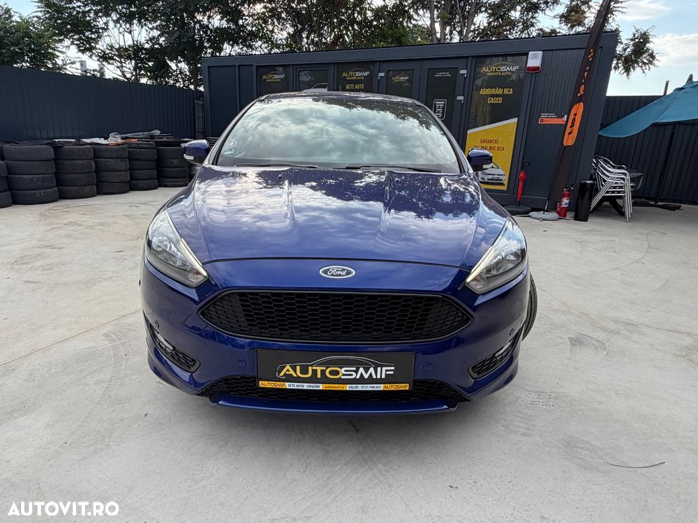 Ford Focus - 32