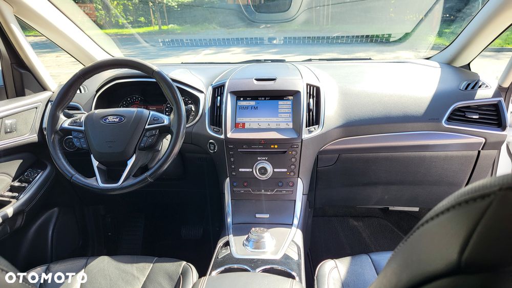 Ford S-Max - 16