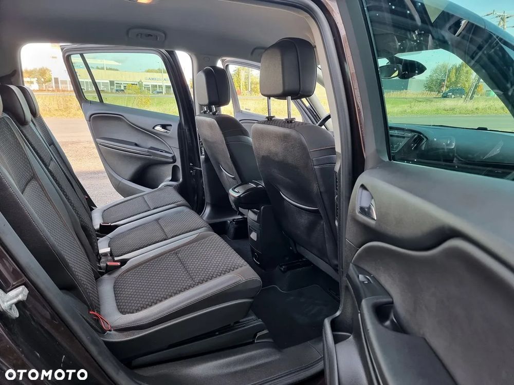 Opel Zafira - 21