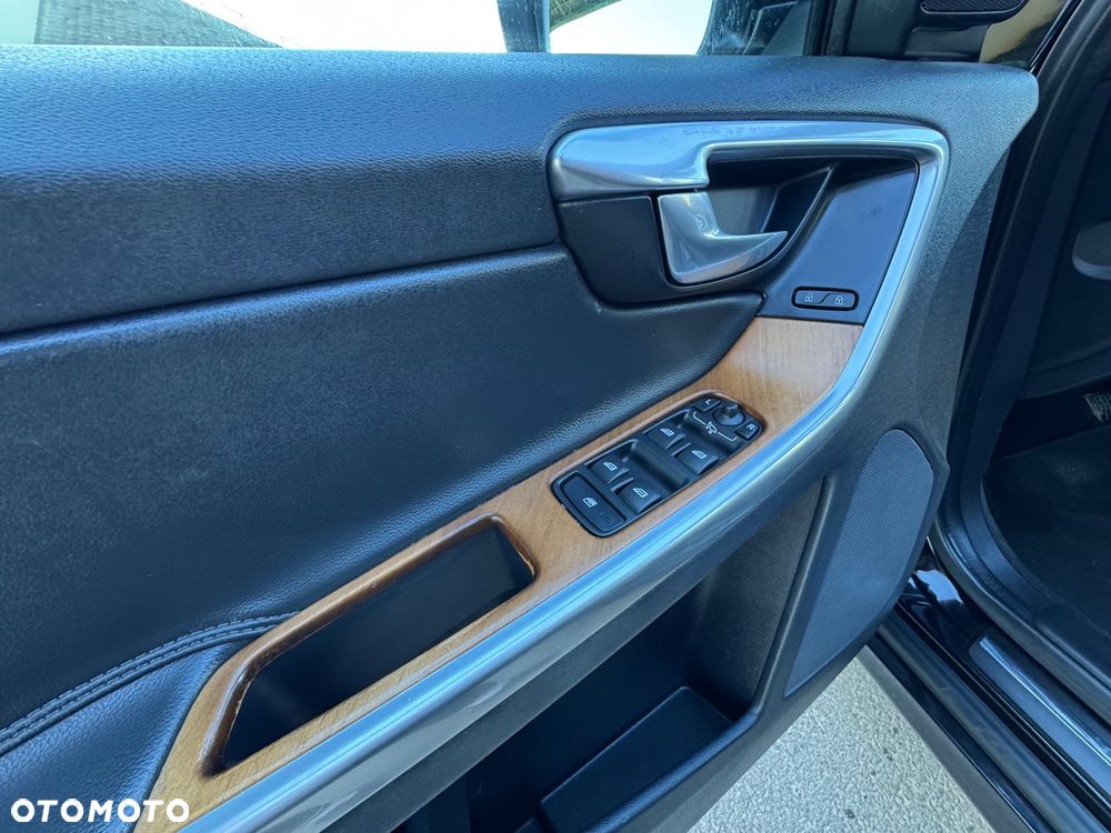 Volvo XC 60 - 23