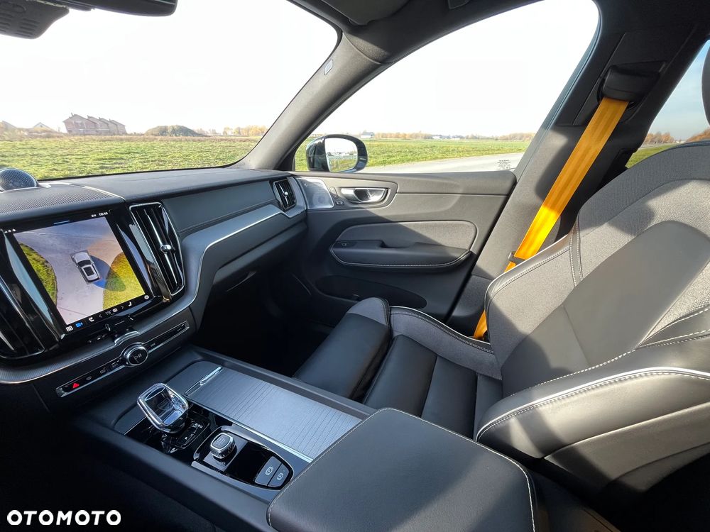 Volvo XC 60 T8 Plug-In Hybrid AWD Polestar Engineered - 13