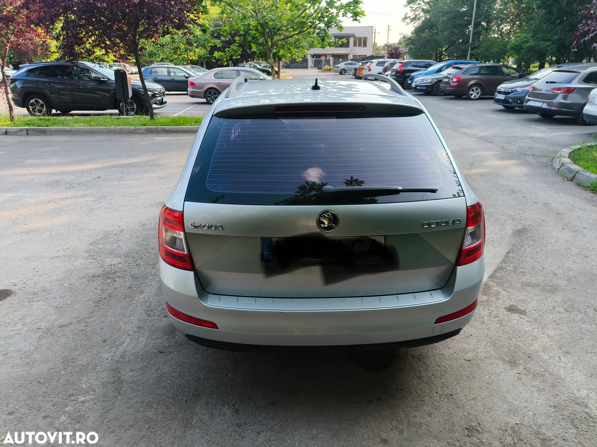 Skoda Octavia 2.0 TDI DSG Style - 3