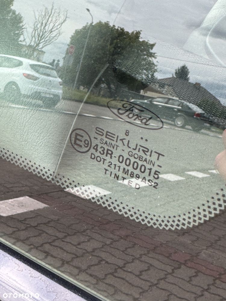 Ford Focus - 24