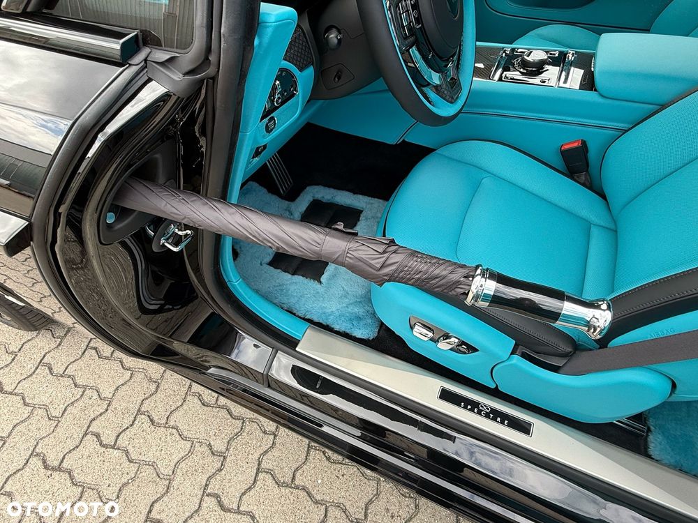 Rolls-Royce Spectre - 14