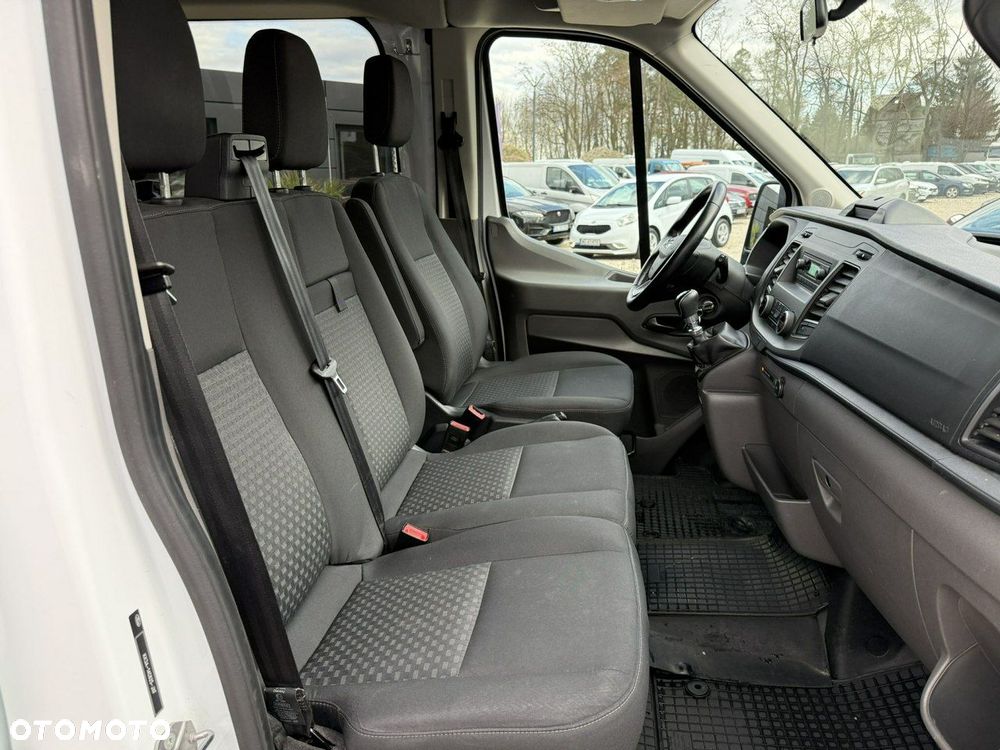 Ford Transit - 24