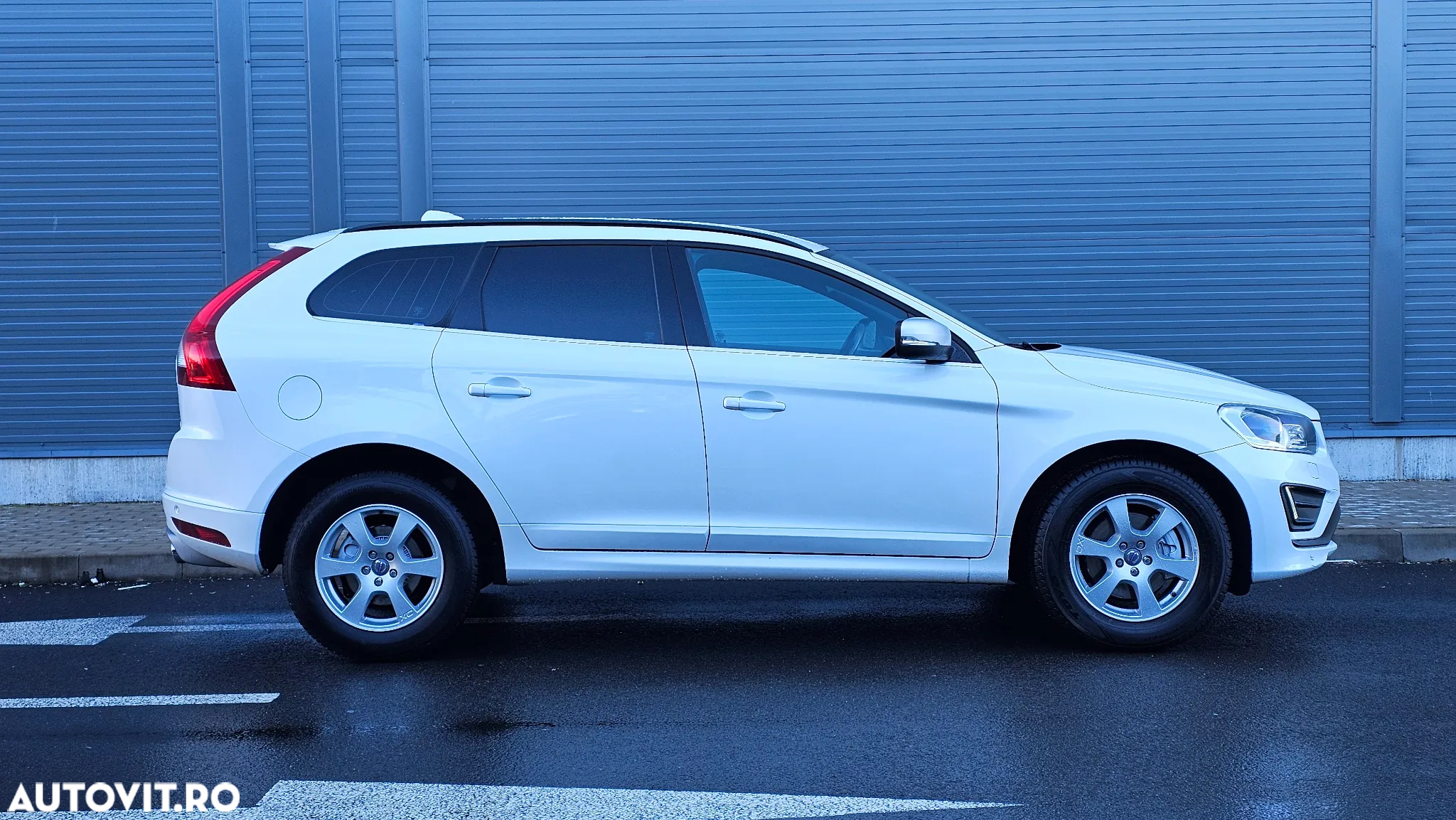 Volvo XC 60 B4 D AWD Geartronic RDesign - 11