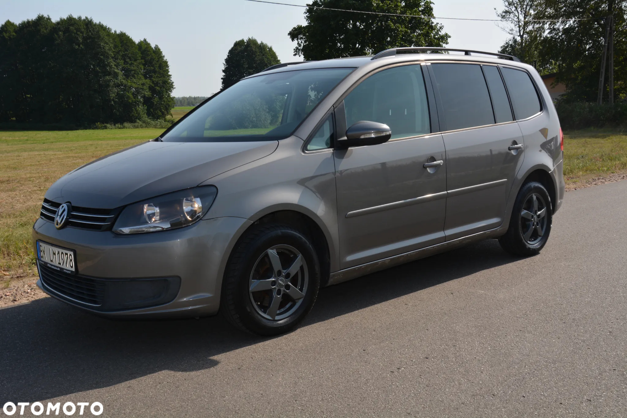 Volkswagen Touran - 2