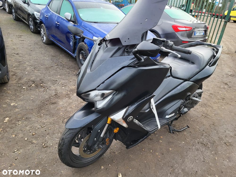 Yamaha Tmax - 8