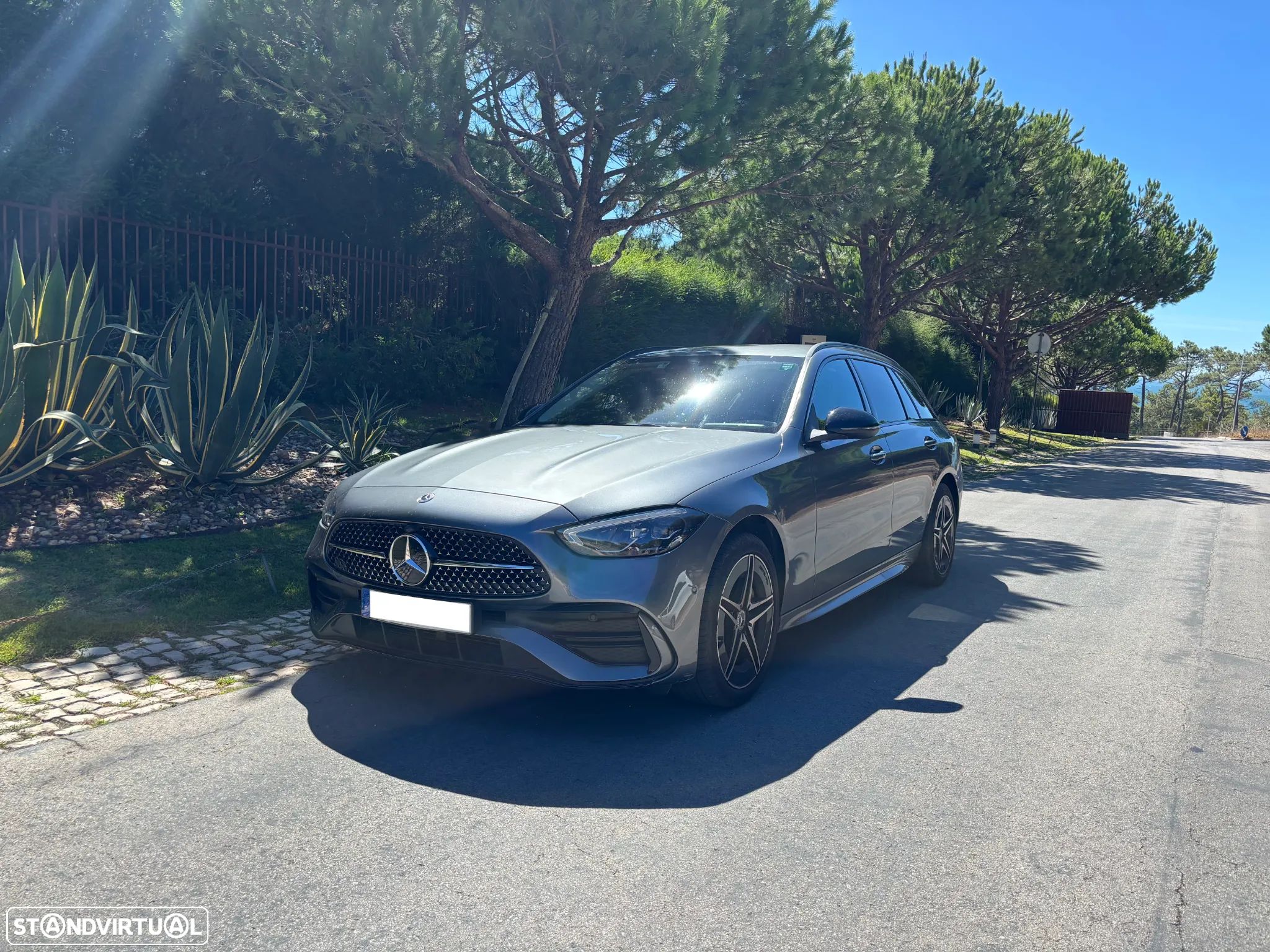 Mercedes-Benz C 300 e AMG Line - 1