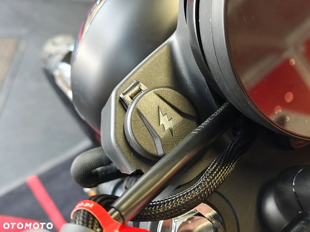 QJMOTOR SRV 125 - 9