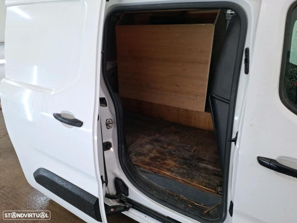 Citroën Berlingo Asphalt 1.6 HDi 100cv Câmara CarPlay IVA Dedutível - 5